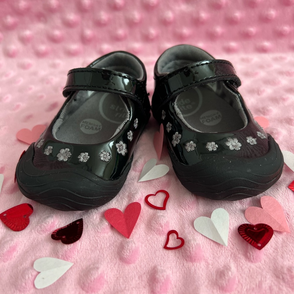 Size 2 Stride Rite Mary Janes